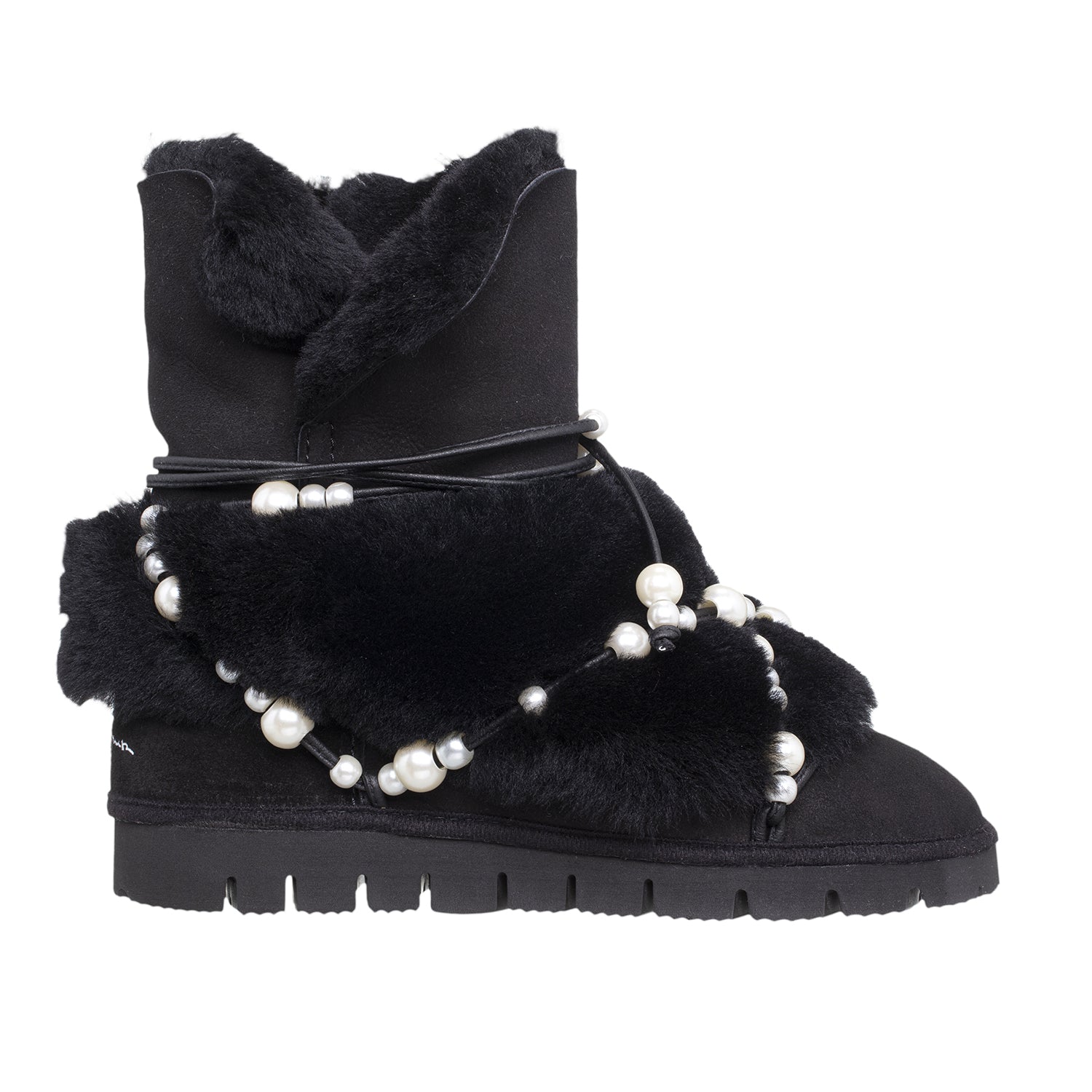 LEO PEARLS BLACK, the shearling boots