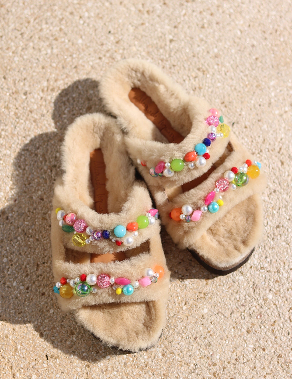 1-CANDY-SHEARLING-SANDALS-ALAMEDA-TURQUESA-ICONIC-SHEARLING_jpg.webp