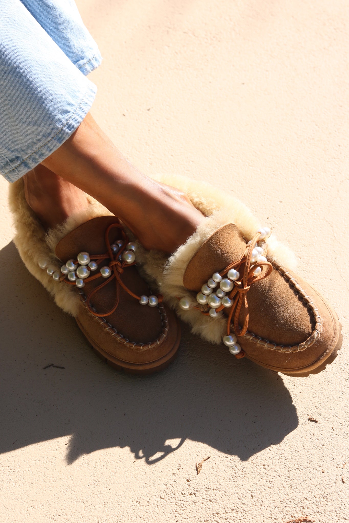 MARGOT, the shearling pearl mocassins