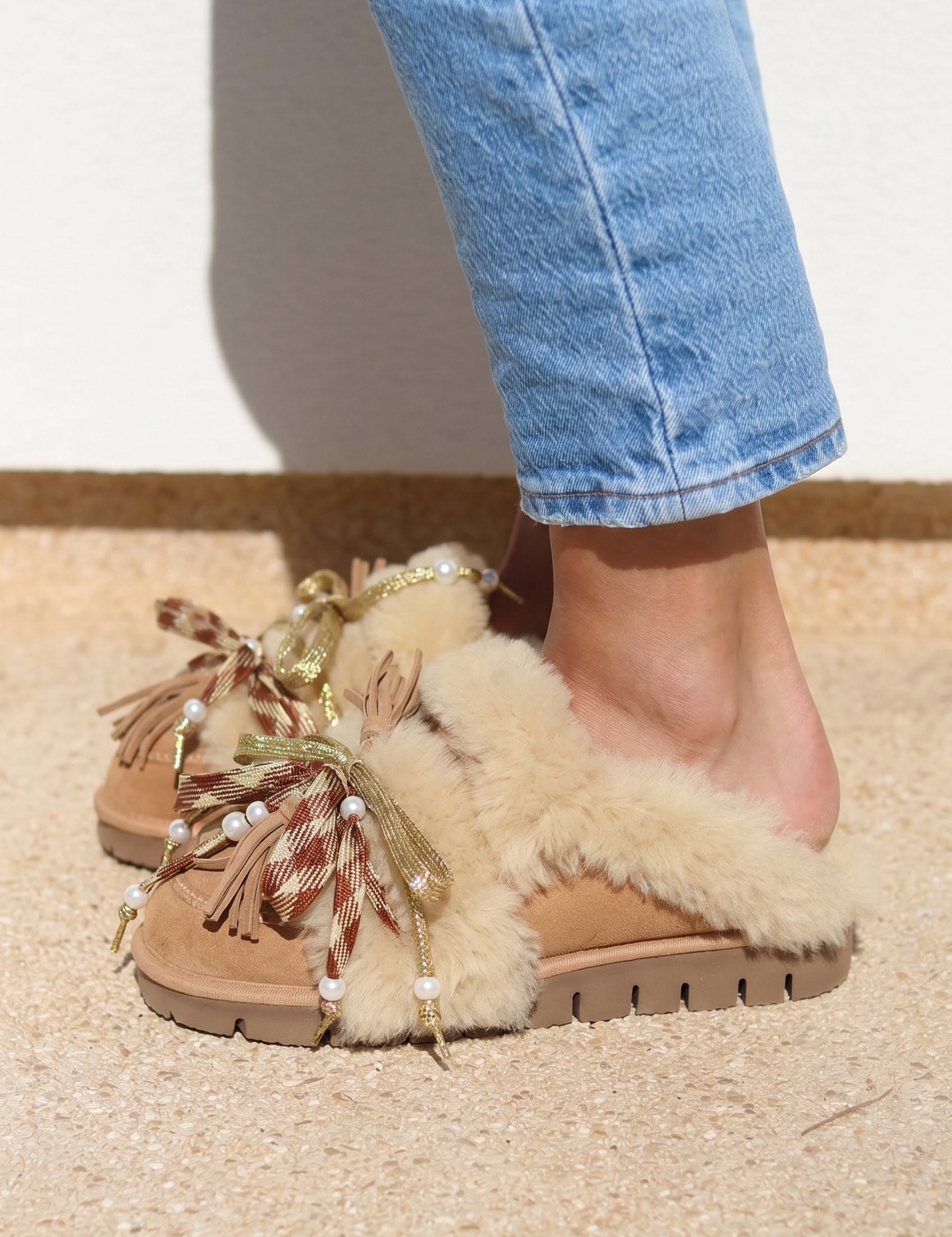 3-lola-festive-alameda-turquesa-shearling-loafers-golden.png