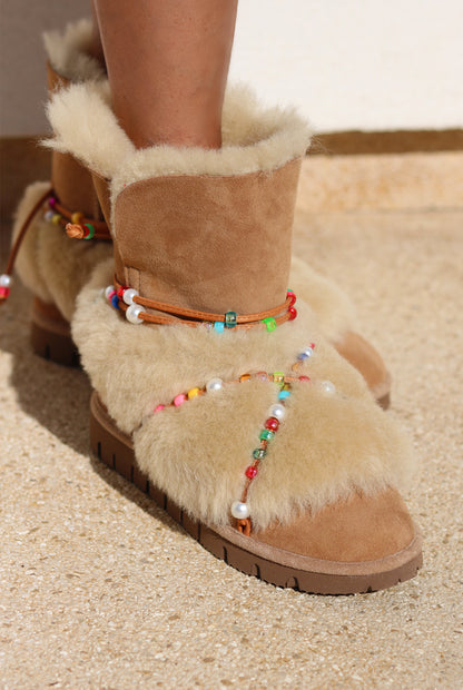 LEO RAINBOW BEADS, the shearling boots