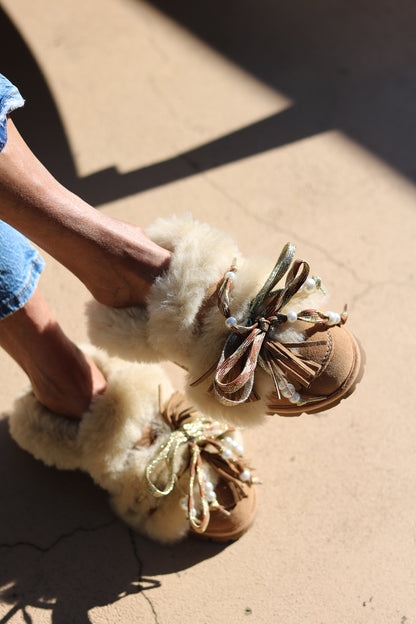 LOLA FESTIVE EDITION, holiday-ready