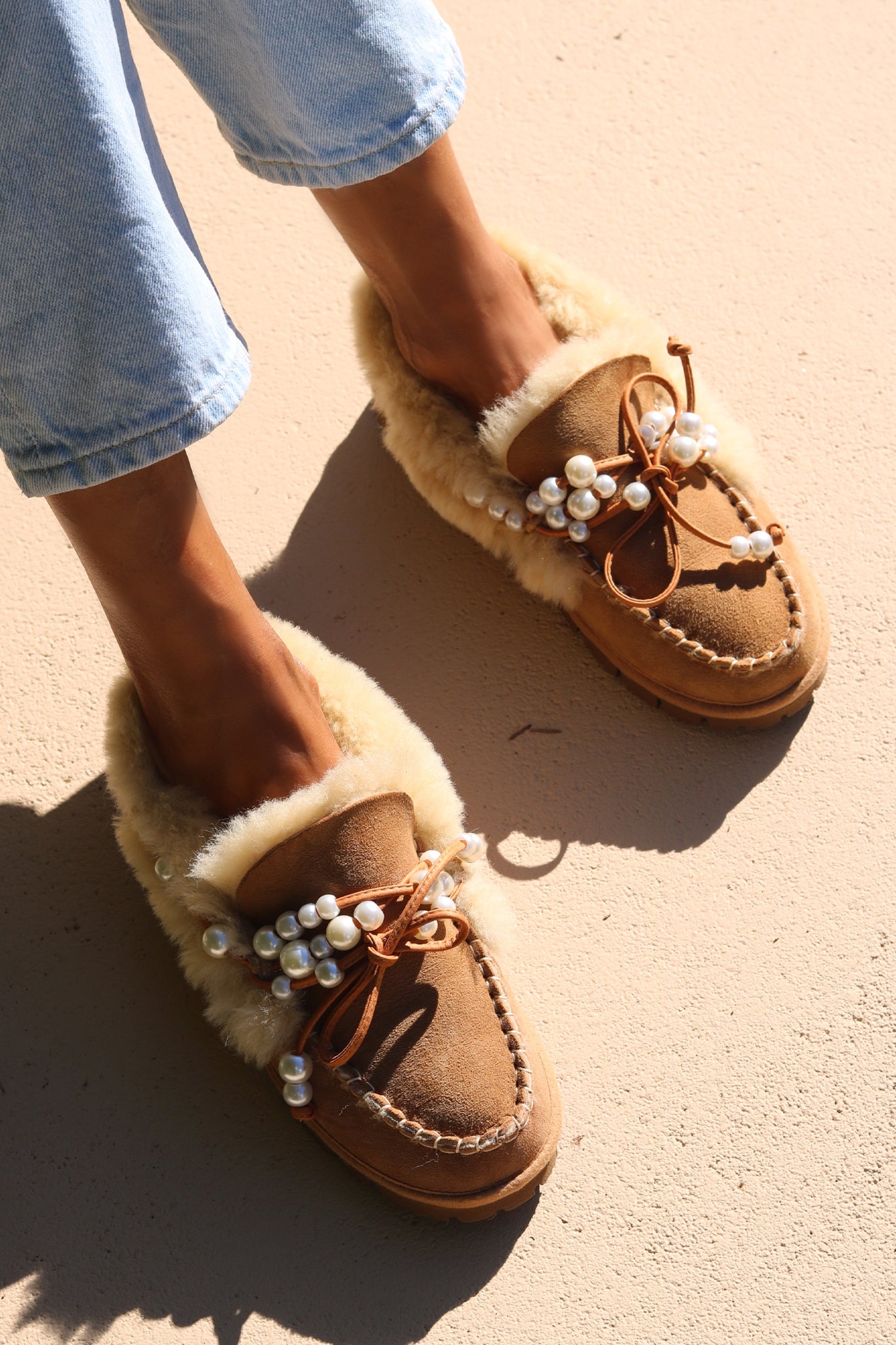MARGOT, the shearling pearl mocassins
