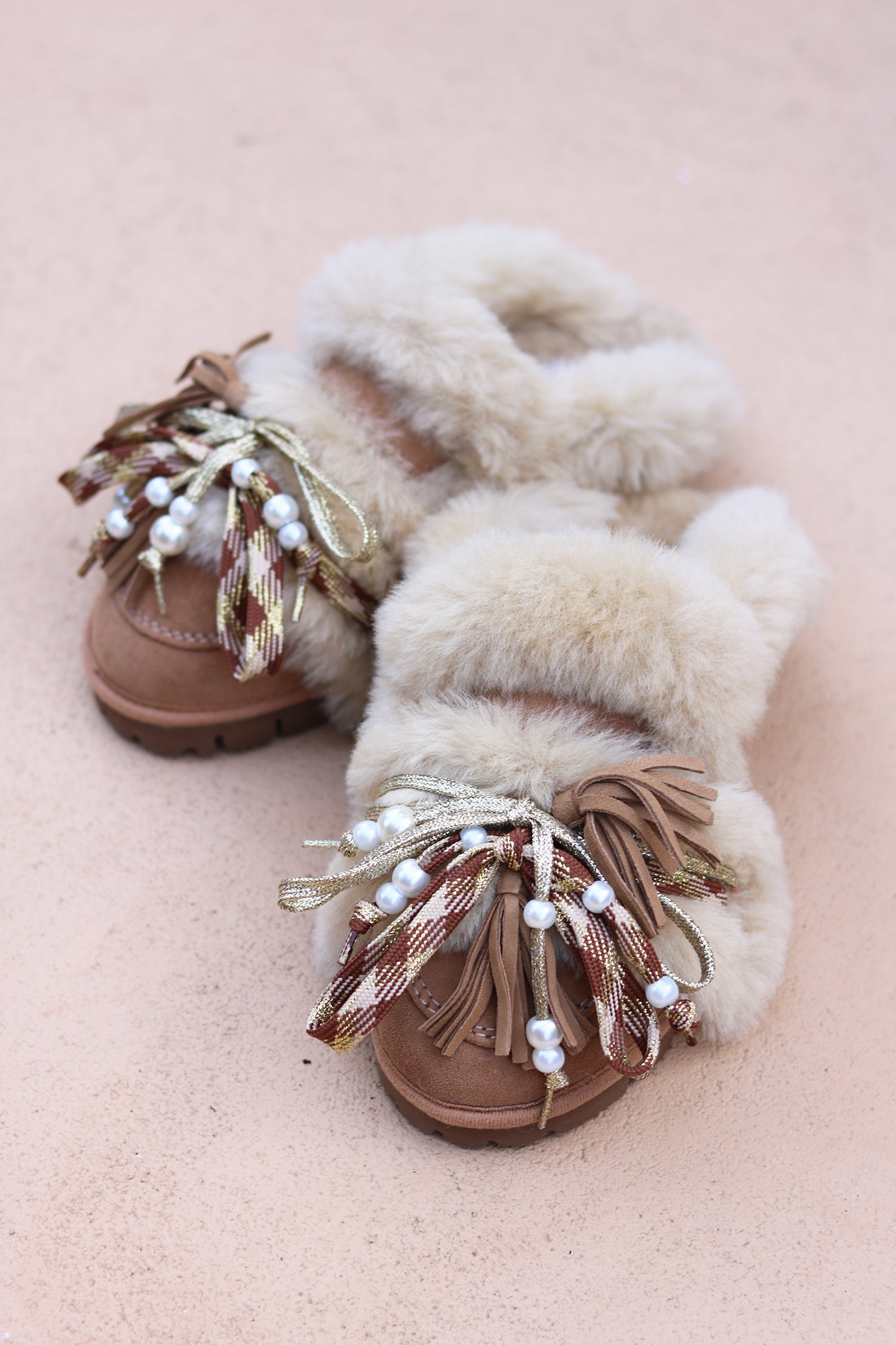 LOLA FESTIVE EDITION, shearling loafers