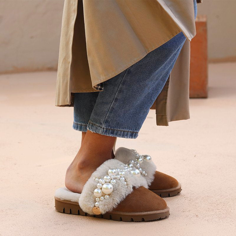 PINCTADA CLASSIC PEARLS, the shearling mules